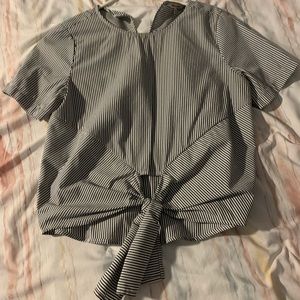 Tie front top
